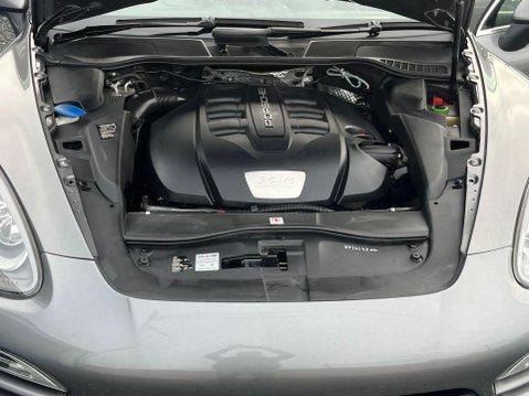 Porsche Cayenne 3.0 TD V6 Tiptronic 4WD Euro 5 (s/s) 5dr 40