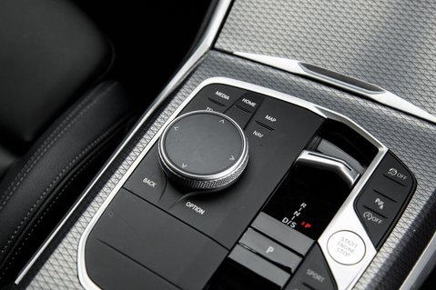 BMW 3 Series 320I M SPORT 44