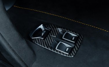 McLaren 765LT Spider 34