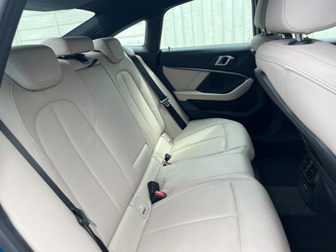 BMW 2 Series 1.5 218i M Sport Saloon 4dr Petrol DCT Euro 6 (s/s) (140 ps) 13