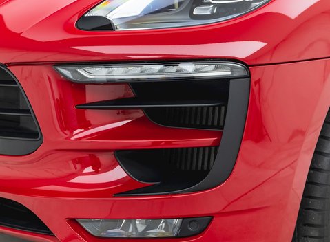 Porsche Macan GTS 30