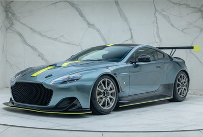 Aston Martin Vantage AMR Pro