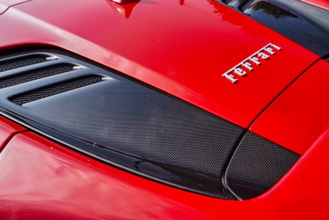 Ferrari F8 SPIDER 24