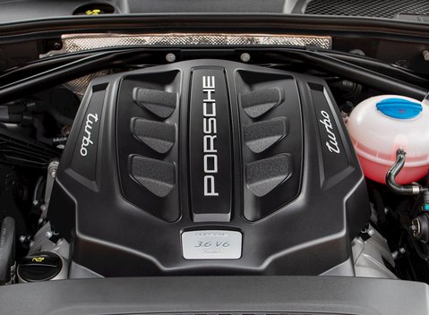 Porsche Macan Turbo 31