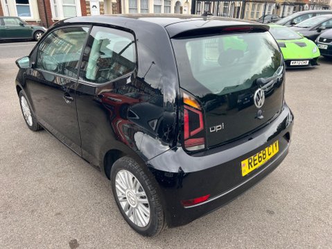 Volkswagen Up 1.0 Move up! Euro 6 (s/s) 3dr 4