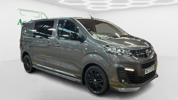 Vauxhall Vivaro Crew Cab AUTO SWB L1H1 Low Roof 310 Air Con Alloys Sensors Cam EURO 6 2