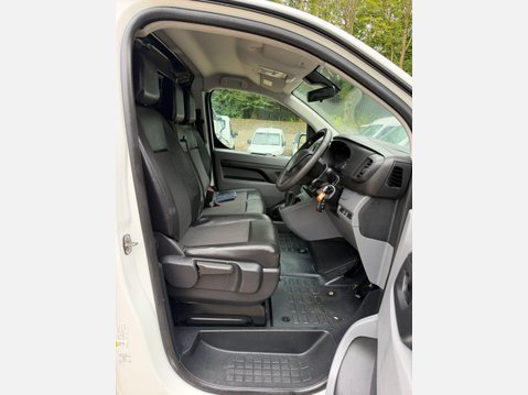 Peugeot Expert 1.6 BlueHDi 1000 Professional Standard Panel Van 6dr Diesel Manual MWB Euro 28