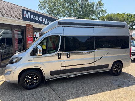Auto-Trail V-Line 620 AUTOMATIC FIXED BED 