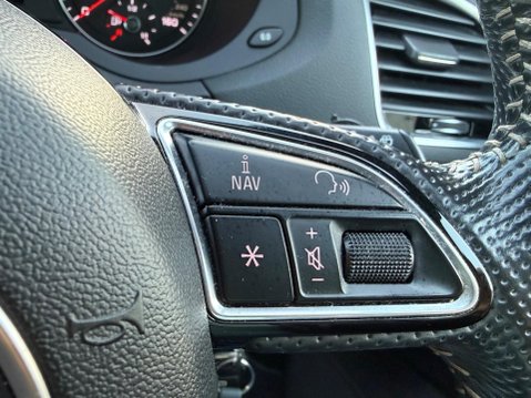 Audi Q3 2.0 TDI S line Euro 6 (s/s) 5dr (Nav) 32