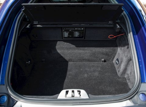 Ferrari 812 Superfast 35