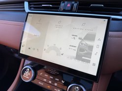 Jaguar F-Pace 2.0 D200 MHEV R-Dynamic Black SUV 5dr Diesel Auto AWD Euro 6 (s/s) (204 ps) 46