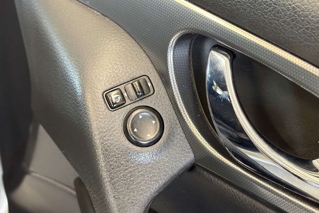 Nissan Qashqai 1.2 DIG-T N-Connecta SUV 5dr Petrol Manual Euro 6 (s/s) (115 ps) 52