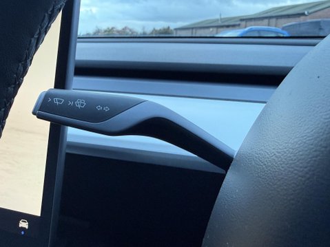 Tesla Model 3 (Dual Motor) Performance Saloon 4dr Electric Auto 4WDE (Performance Upgrade 35