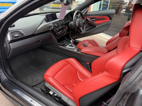 BMW M4 M4 COMPETITION 43