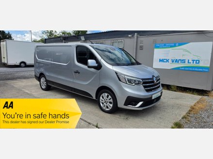 Renault Trafic SPORT LL30 L2 H1 LWB 2.0 DCI 130ps EU6