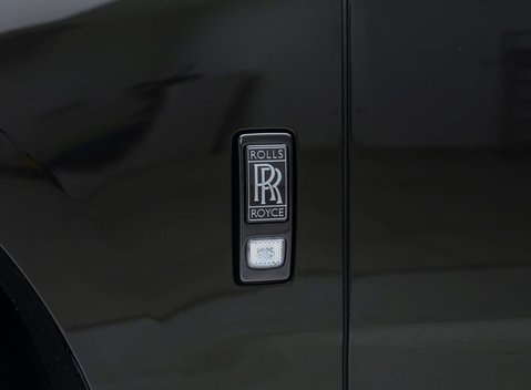 Rolls-Royce Cullinan Series II BLACK BADGE 40