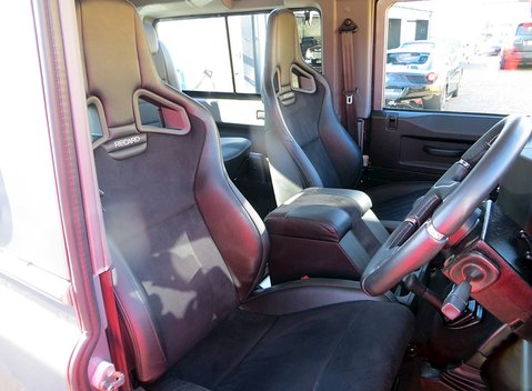 Land Rover Defender 90 XS 11