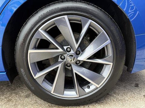 Skoda Enyaq iV 82kWh 80 SportLine SUV 5dr Electric Auto (DC125kW) (204 ps) 16