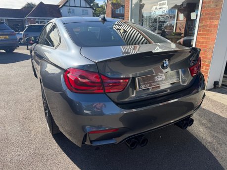 BMW M4 M4 COMPETITION 15