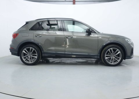 Audi Q3 1.5 TFSI CoD 35 Black Edition SUV 5dr Petrol S Tronic Euro 6 (s/s) (150 ps) 13