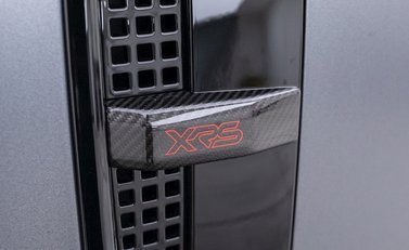 Land Rover Defender 110 V8 P525 URBAN XRS 43