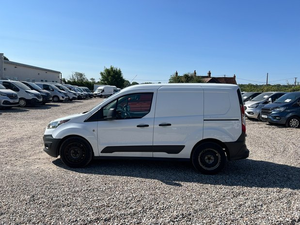 Ford Transit Connect SWB L1H1 Low Roof Ply Lining EURO 6 NO VAT 1