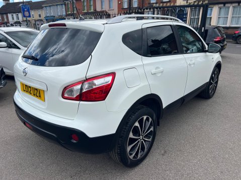 Nissan Qashqai 2.0 n-tec CVT 2WD Euro 5 5dr 6