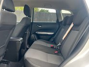 Suzuki Vitara SZ-T BOOSTERJET MHEV 9