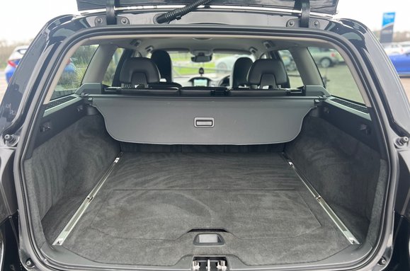 Volvo V70 2.0 D4 SE LUX AUTOMATIC ESTATE 37