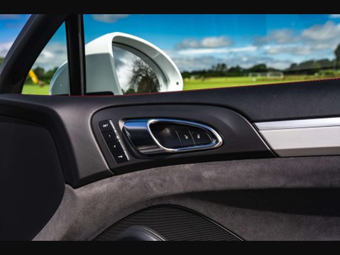 Porsche Cayenne 61