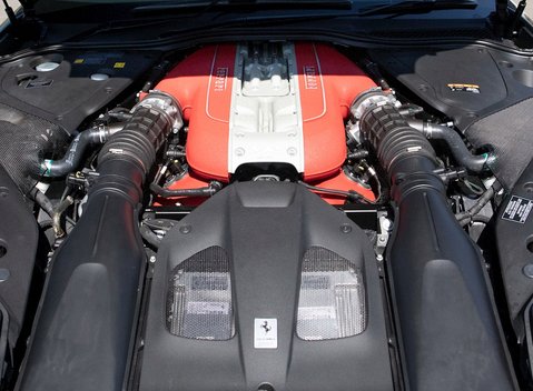 Ferrari 812 Superfast 24