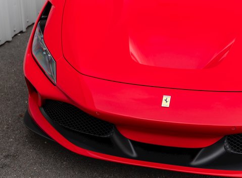 Ferrari F8 Tributo Spider 24