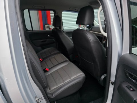 Volkswagen Amarok DC V6 TDI HIGHLINE 4MOTION 18