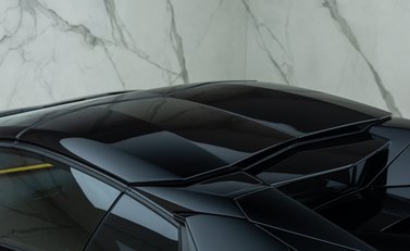 Lamborghini Aventador S LP 740-4 ROADSTER 30