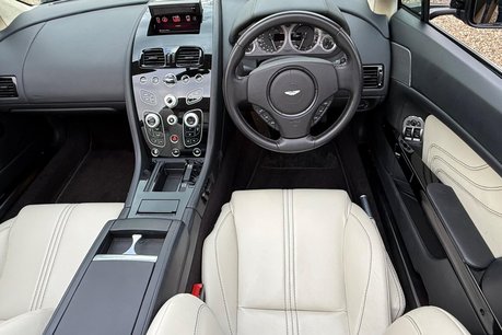 Aston Martin Vantage S V8 ROADSTER 22