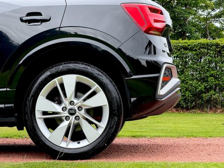 Audi Q2 TFSI S LINE 22