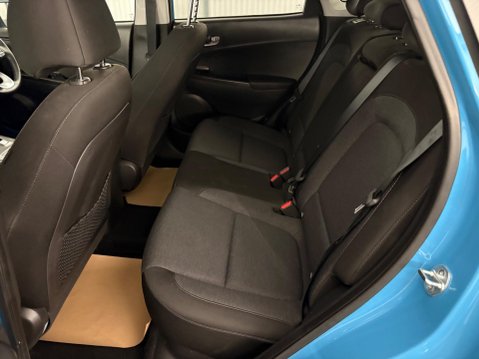 Hyundai KONA 39kWh Premium Auto 5dr (10.5kW Charger) 8