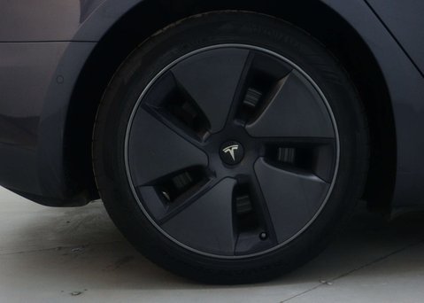 Tesla Model 3 Model 3 Long Range AWD 4WD 4dr 17