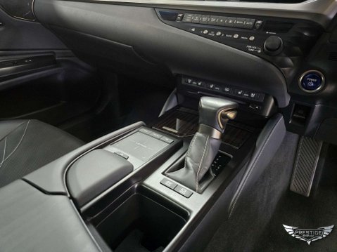 Lexus Es 2.5 300h Takumi E-CVT Euro 6 (s/s) 4dr 27