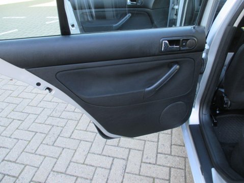 Volkswagen Golf 1.9 TDI PD GT 5dr 42