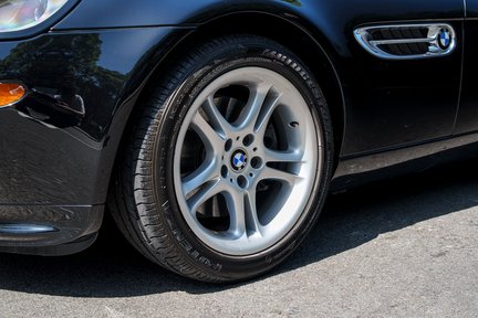 BMW Z8 Roadster 1,100km 12