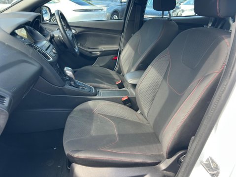 Ford Focus 1.5T EcoBoost ST-Line Auto Euro 6 (s/s) 5dr 28