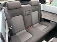 Volkswagen Beetle 1.6 Cabriolet 2dr Petrol Manual Euro 4 (102 ps) 17