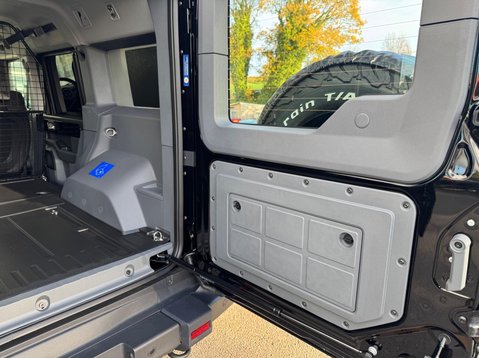 Ineos Grenadier 3.0D Commercial Auto 4WD Euro 6 (s/s) 4dr 9