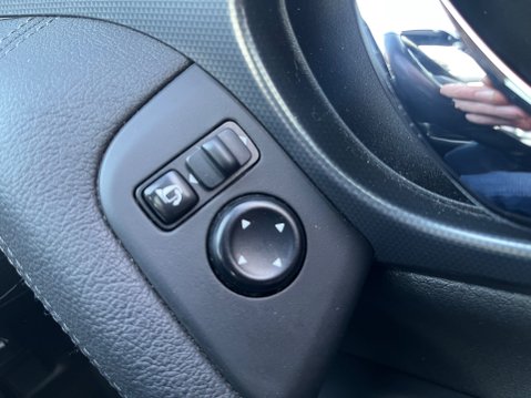 Nissan Qashqai 1.3 DIG-T TEKNA 28