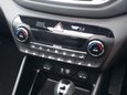 Hyundai TUCSON 2.0 CRDi Premium SE Auto 4WD Euro 6 5dr 23