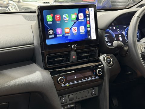 Toyota Yaris Cross PREMIERE EDITION 64