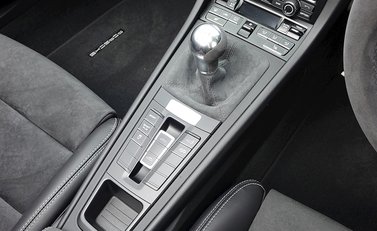 Porsche Boxster Spyder 19