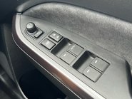 Suzuki Vitara SZ5 BOOSTERJET MHEV 38
