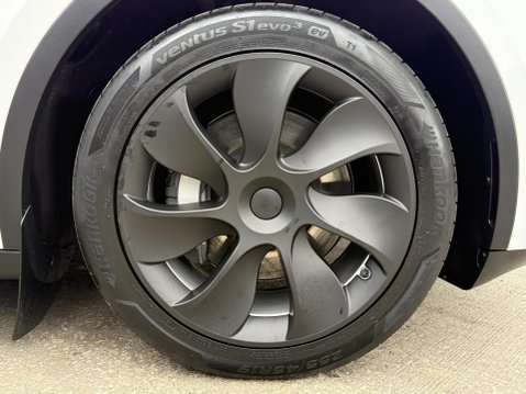 Tesla Model Y SUV 5dr Electric Auto RWD (346 ps) 14